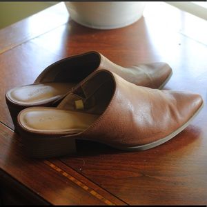 Universal Thread Heeled Mules